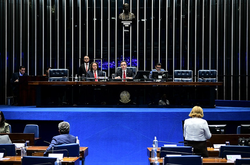 Mesa:
vice-presidente do Senado Federal, senador Veneziano Vital do Rêgo (MDB-PB);  
presidente do Senado Federal, senador Rodrigo Pacheco (PSD-MG); 
secretário-geral da Mesa do Senado Federal, Gustavo A. Sabóia Vieira.