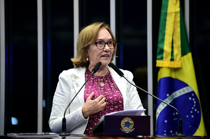 Em discurso, à tribuna, senadora Zenaide Maia (PSD-RN).