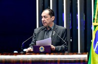 Kajuru destaca aumento de golpes financeiros na internet e telefone