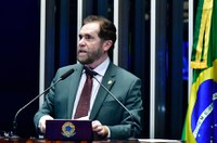 Plínio defende limite de mandato para STF e critica interferências no Legislativo