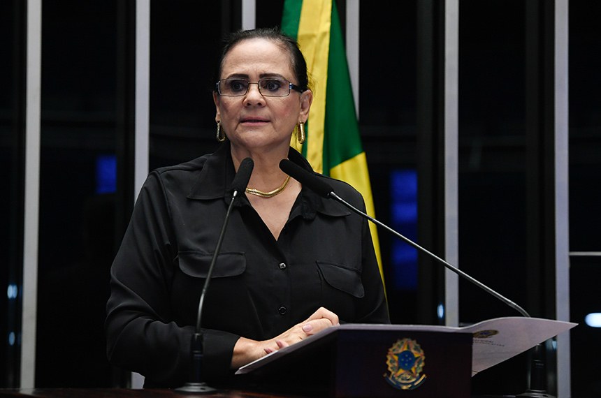 Em discurso, à tribuna, senadora Damares Alves (Republicanos-DF).