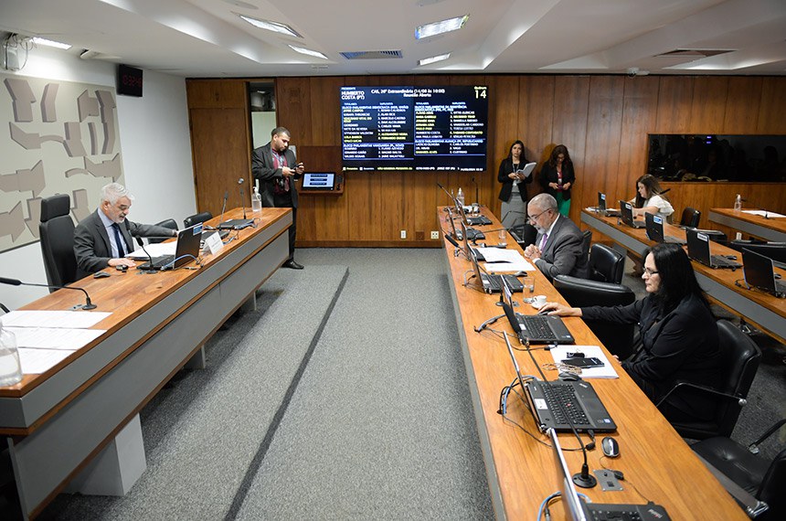 Mesa: 
presidente da CAS, senador Humberto Costa (PT-PE); 
vice-presidente da CAS, senadora Mara Gabrilli (PSD-SP).