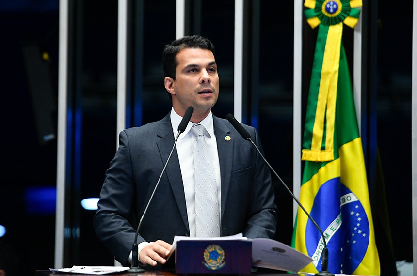 Em discurso, à tribuna, senador Irajá (PSD-TO).