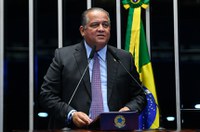Eduardo Gomes defende Wanderlei Barbosa, governador de Tocantins
