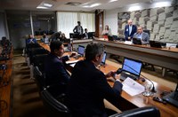 CCDD agenda reunião para analisar renovações de rádios comunitárias