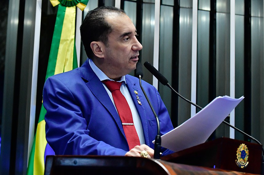 Em discurso, à tribuna, senador Jorge Kajuru (PSB-GO).