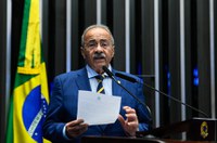 Chico Rodrigues diz que bloqueio de empresas como X e Starlink exige cautela