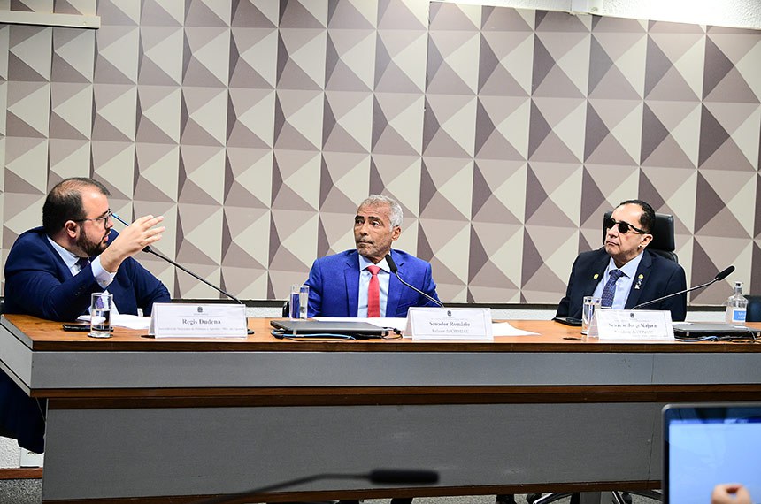 Mesa: 
secretário da Secretaria de Prêmios e Apostas (SPA), Regis Dudena em pronunciamento; 
relator da CPIMJAE, senador Romário (PL-RJ); 
presidente da CPIMJAE, senador Jorge Kajuru (PSB-GO).