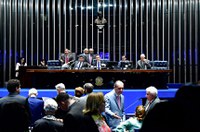 Suspensão da plataforma X gera debate em Plenário