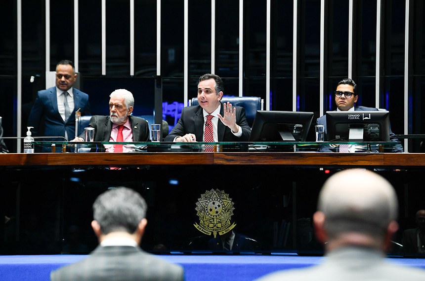 Mesa: 
líder do governo no Senado Federal, senador Jaques Wagner (PT-BA);
presidente do Senado Federal, senador Rodrigo Pacheco (PSD-MG); 
secretário-geral da Mesa do Senado Federal, Gustavo A. Sabóia Vieira.