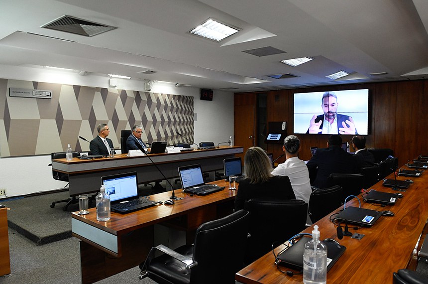 Mesa: 
ex-técnico da Seleção Brasileira de Basquetebol, José Alves dos Santos Neto; 
presidente eventual da CEsp, senador Eduardo Girão (Novo-CE).