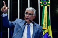 Girão protesta contra suspensão do X e bloqueio da Starlink por Moraes