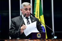 Izalci critica suposto 'aparelhamento político' na Petrobras