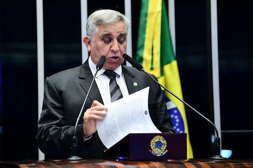 Em discurso, à tribuna, Em discurso, à tribuna, senador André Amaral (União-PB).