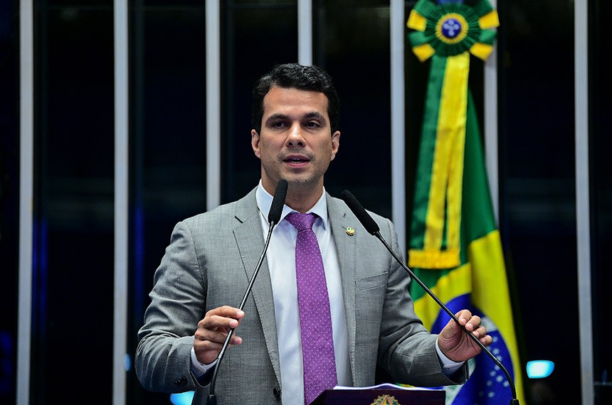 Em discurso, à tribuna, senador Irajá (PSD-TO).