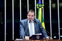 Amaral destaca participação em feira de mármore, granito e rochas naturais