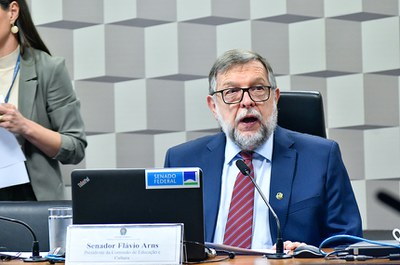 Mesa: 
presidente eventual e requerente desta audiência, senadora Teresa Leitão (PT-PE).