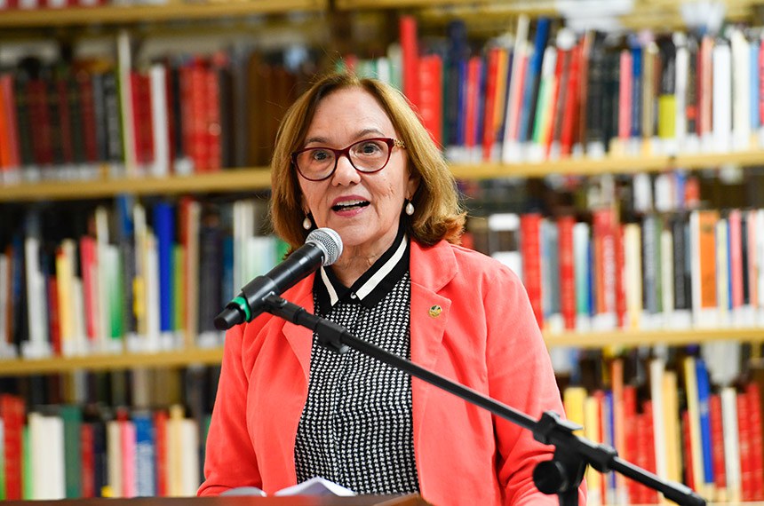 Em discurso, procuradora da Mulher no Senado Federal, senadora Zenaide Maia (PSD-RN).