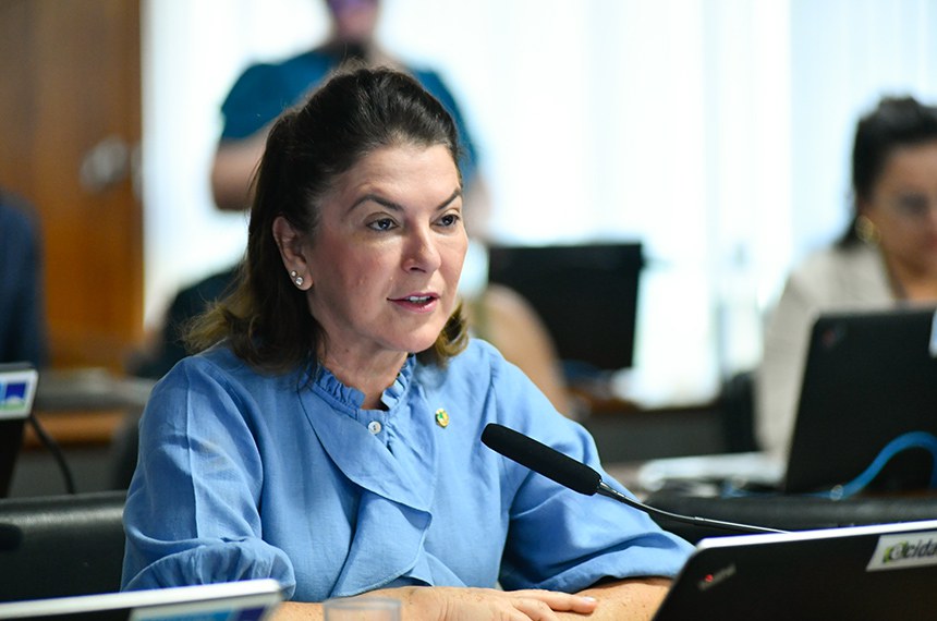 Em pronunciamento, à bancada, senadora Rosana Martinelli (PL-MT).