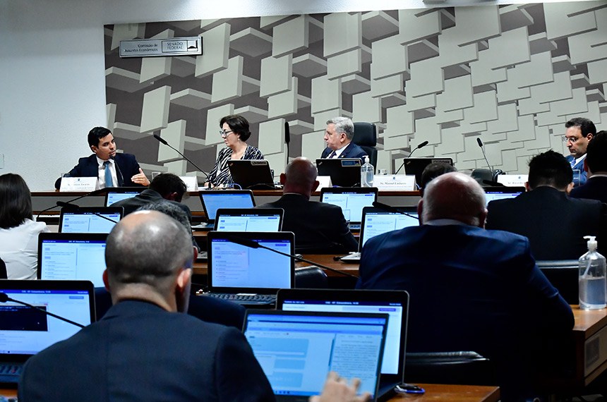 Mesa: 
representante das Agências de Turismo, Gustavo Tavares;
mestre em Direito Tributário e advogada do Coletivo 215, Daniella Galvão; 
presidente eventual da CAE, senador Izalci Lucas (PL-DF);
presidente da Associação Brasileira de Eventos (Abrafesta), Ricardo Dias.