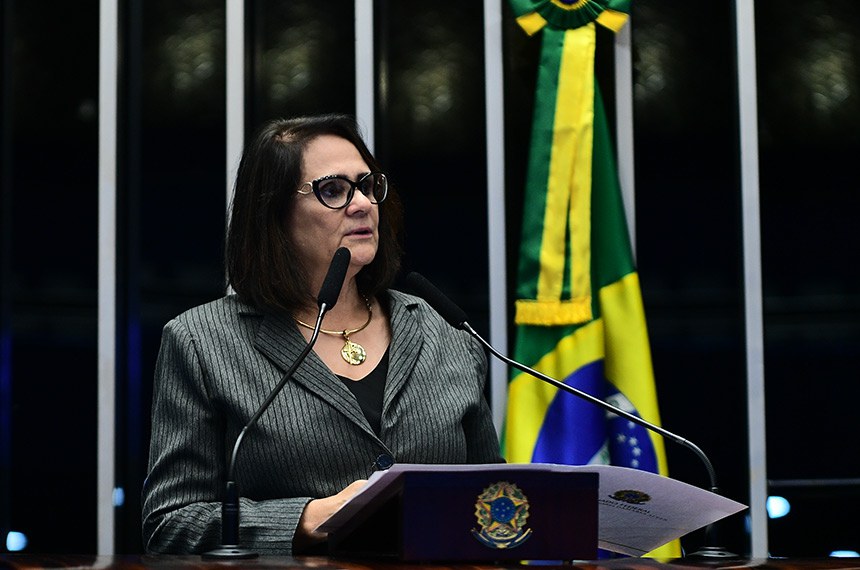 Em discurso, à tribuna, senadora Damares Alves (Republicanos-DF).