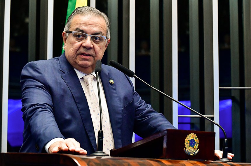 Em discurso, à tribuna, senador Flavio Azevedo (PL-RN).