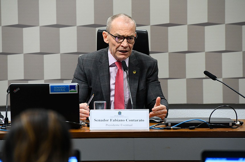 Mesa: 
presidente eventual da CSP, senador Fabiano Contarato (PT-ES).