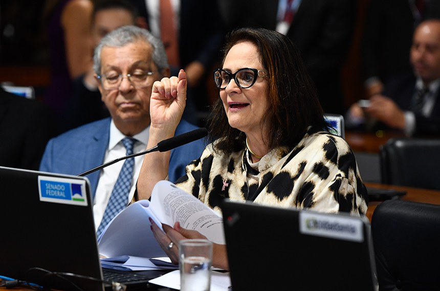 Bancada:
senador Jayme Campos (União-MT); 
senadora Damares Alves (Republicanos-DF), em pronunciamento.