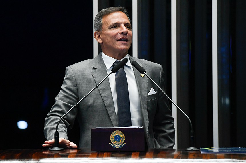 Em discurso, à tribuna, senador Marcio Bittar (União-AC).