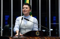 Rosana Martinelli celebra Dia do Professor e Dia da Mulher Rural