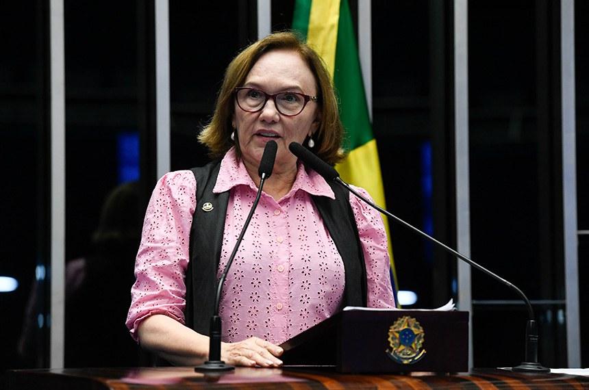 Em discurso, à tribuna, senadora Zenaide Maia (PSD-RN).