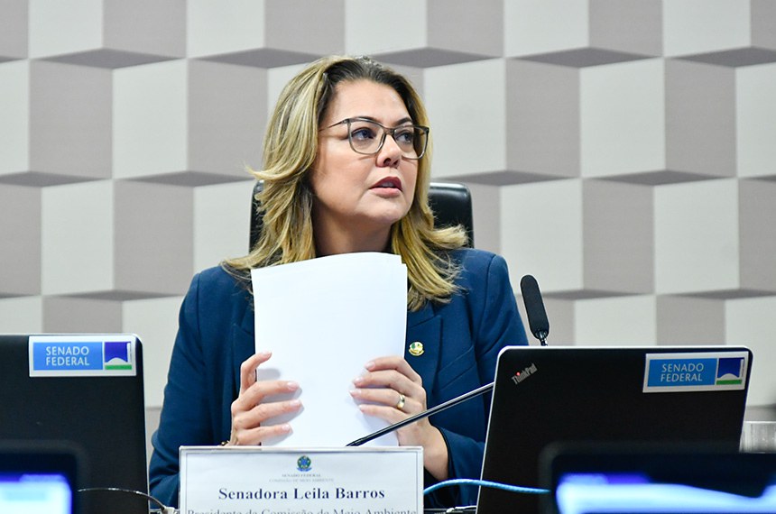 Leila Barros é a autora do requerimento para a sessão no Plenário: conscientização sobre o câncer de mama - Foto: Geraldo Magela/Agência Senado