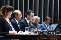 Papel dos transportes no desenvolvimento é destaque em sessão solene