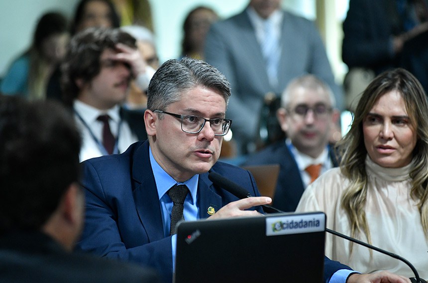 Senador Nelsinho Trad (PSD-MS) concede entrevista à TV Senado.