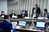 Na CRA, debatedores pedem menos tributos na cadeia produtiva de alimentos