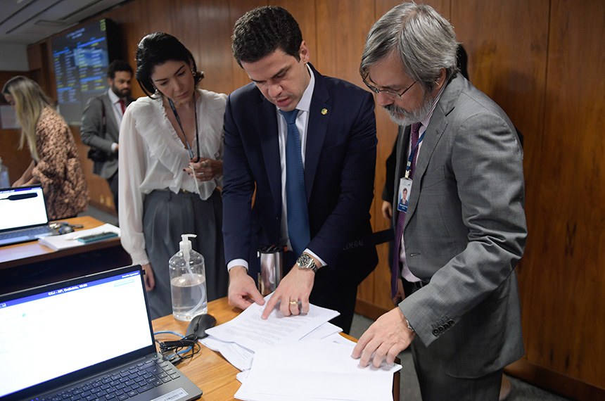 Bancada:
relator do PL 5/2022, senador Castellar Neto (PP-MG).