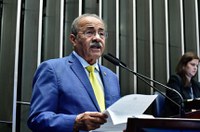 Chico Rodrigues parabeniza eleição de Trump e alerta para impactos no Brasil