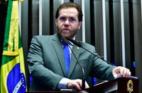 Plínio condena interferência estrangeira na política ambiental da Amazônia