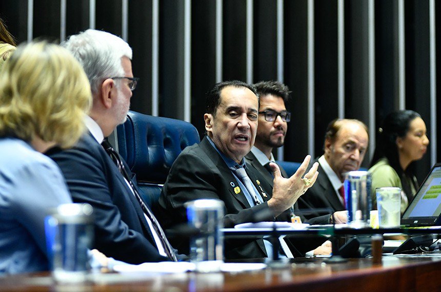 Kajuru preside a sessão: senador é um dos 20 milhões de brasileiros com diabetes - Foto: Geraldo Magela/Agência Senado