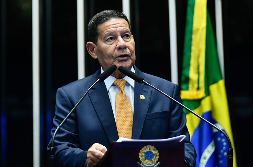 Em discurso, à tribuna, senador Hamilton Mourão (Republicanos-RS). 