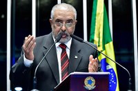 Ataques à democracia não podem ficar impunes, diz Paim