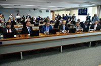 CCJ aprova programa para facilitar pagamento de débitos não tributários