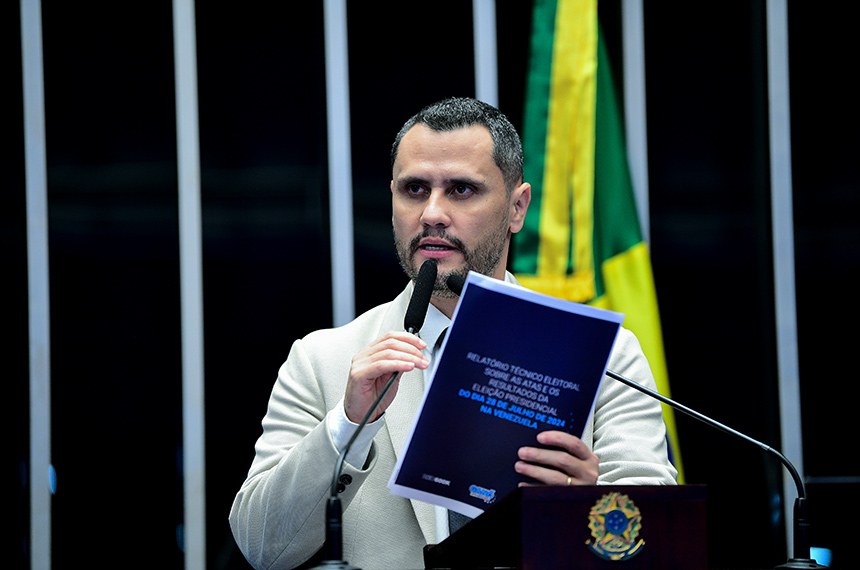 Em discurso, à tribuna, senador Cleitinho (Republicanos-MG).