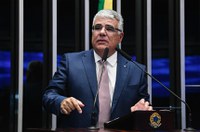 Girão pede urgência em proibição de celebridades na publicidade de apostas