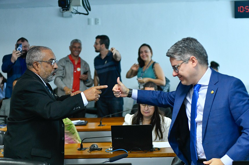 Bancada:
senador Paulo Paim (PT-RS);
senador Alessandro Vieira (MDB-SE).