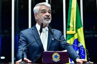 Humberto Costa destaca recorde da Hemobrás na coleta de plasma