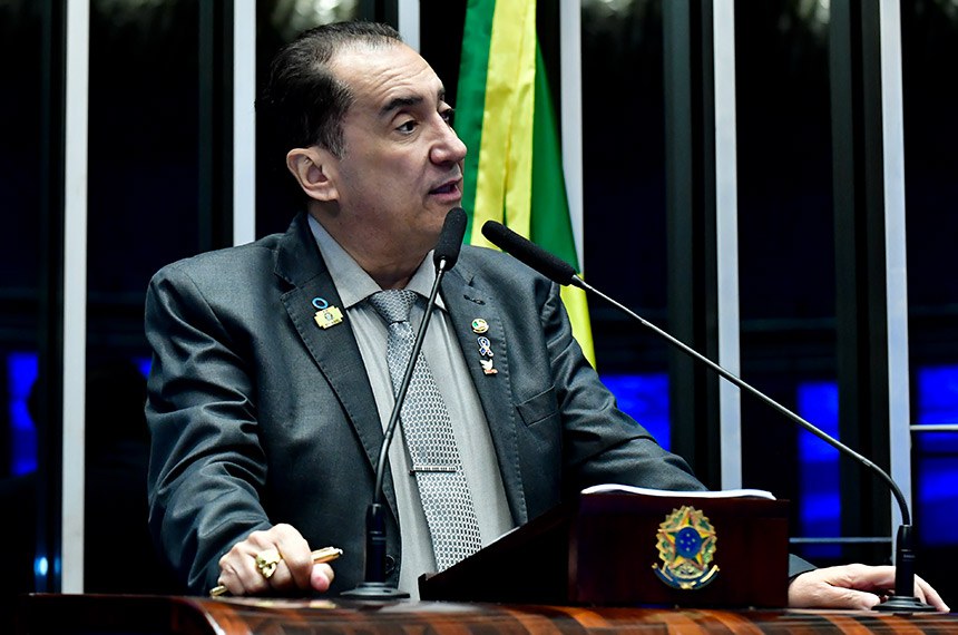 Em discurso, à tribuna, senador Jorge Kajuru (PSB-GO).