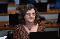 À bancada, senadora Teresa Leitão (PT-PE).