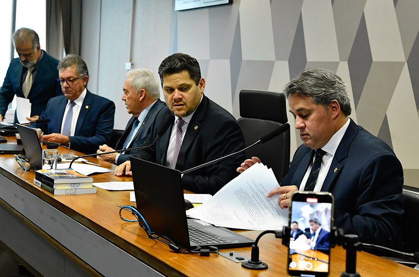 Mesa: 
senador Laércio Oliveira (PP-SE); 
senador Otto Alencar (PSD-BA);
presidente da CCJ, senador Davi Alcolumbre (União-AP); 
senador Efraim Filho (União-PB).