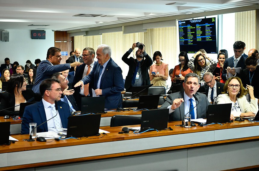 Mesa: 
relator das emendas da CCJ ao PLN 29/2023, senador Omar Aziz (PSD-AM); 
presidente da CCJ, senador Davi Alcolumbre (União-AP); 
vice-presidente da CCJ, senador Marcos Rogério (PL-RO).